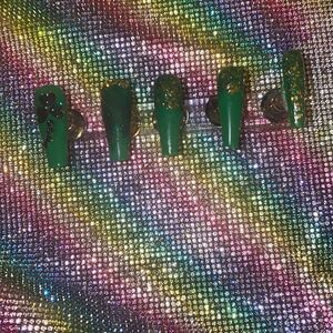 St. Patrick’s day Coffin Shaped Party Nails 3/15$ Price as Is!